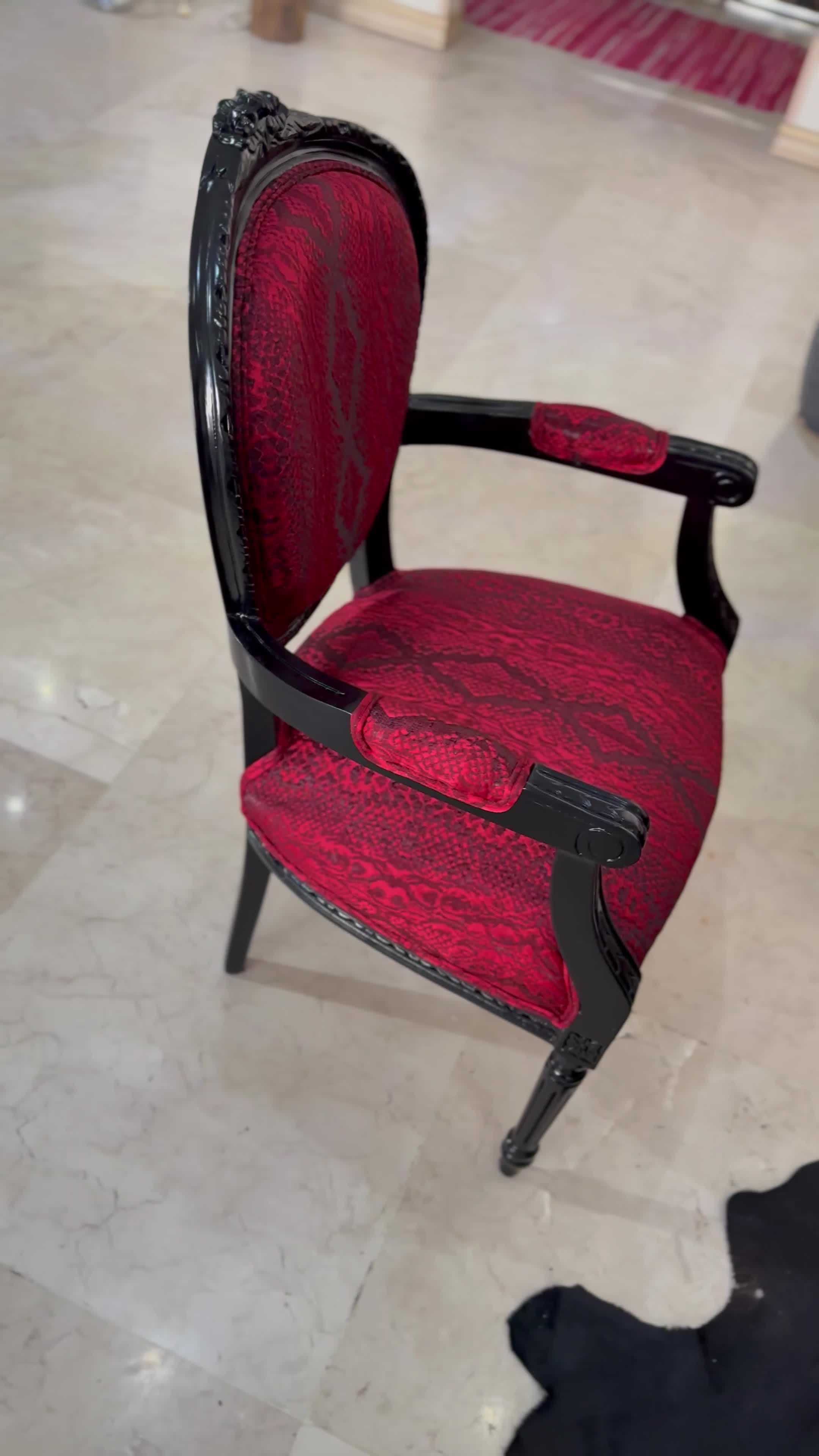 مبلمان هفت نفره استیل کلاسیک لویی پانزدهم|مبلمان خانگی و میز عسلی|تهران, سازمان برنامه شمالی|دیوار