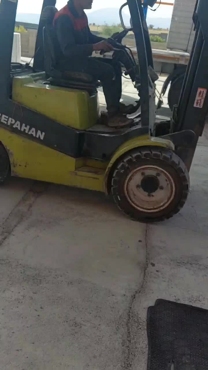 اجاره لیفتراک همه جای شیراز و اطراف|خدمات حمل و نقل|شیراز, شهرک پرواز|دیوار