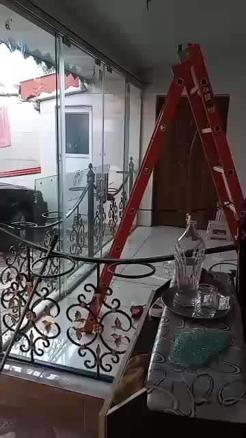 کرکره برقی ، شیشه سکوریت ، جک پارکینگ سایبان برقی|خدمات پیشه و مهارت|لاهیجان, گلستان|دیوار