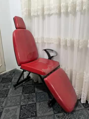 صندلی اصلاح|آرایشگاه و سالن‌های زیبایی|اراک, |دیوار