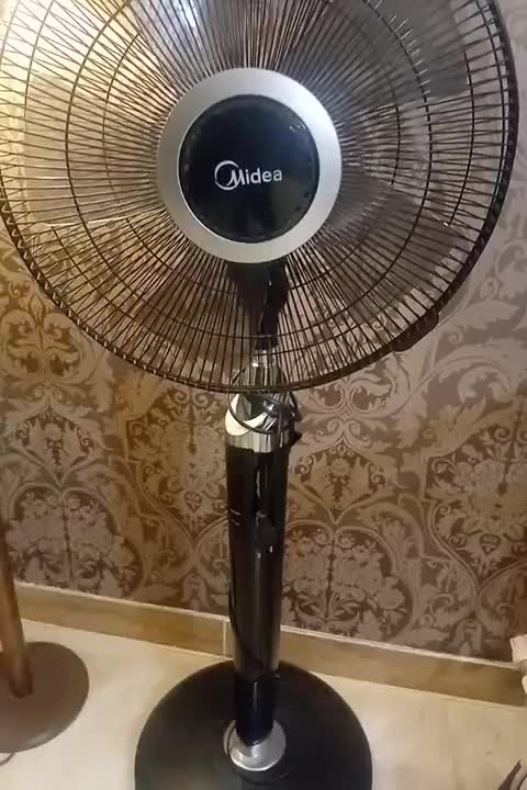 پنکه پایه بلند کنترلی|پنکه و تصفیهکنندهٔ هوا|رشت, سعدی (تختی)|دیوار