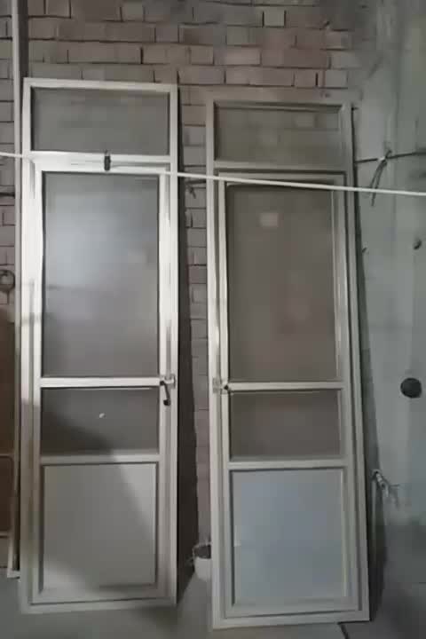 یک عدد در سرویس آلمینیوم در حد نو|مصالح و تجهیزات ساختمان|جیرفت, |دیوار