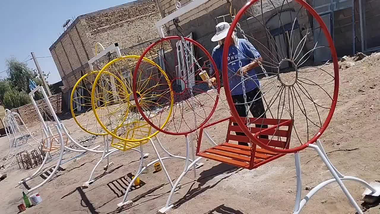 وسایل سرگرمی.خونه باغ|اسباب‌‌بازی|کاشان, معلم|دیوار