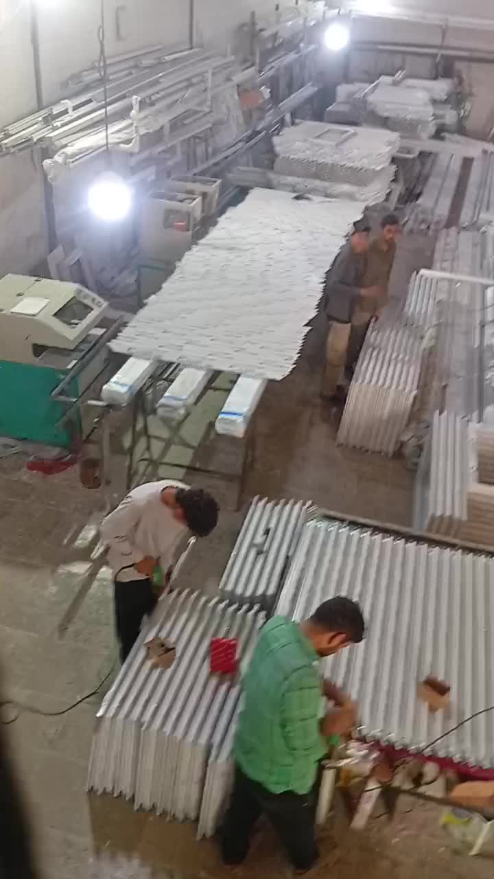 کیان وین سازنده درب و پنجره های دوجداره upvc|خدمات پیشه و مهارت|قمصر, |دیوار