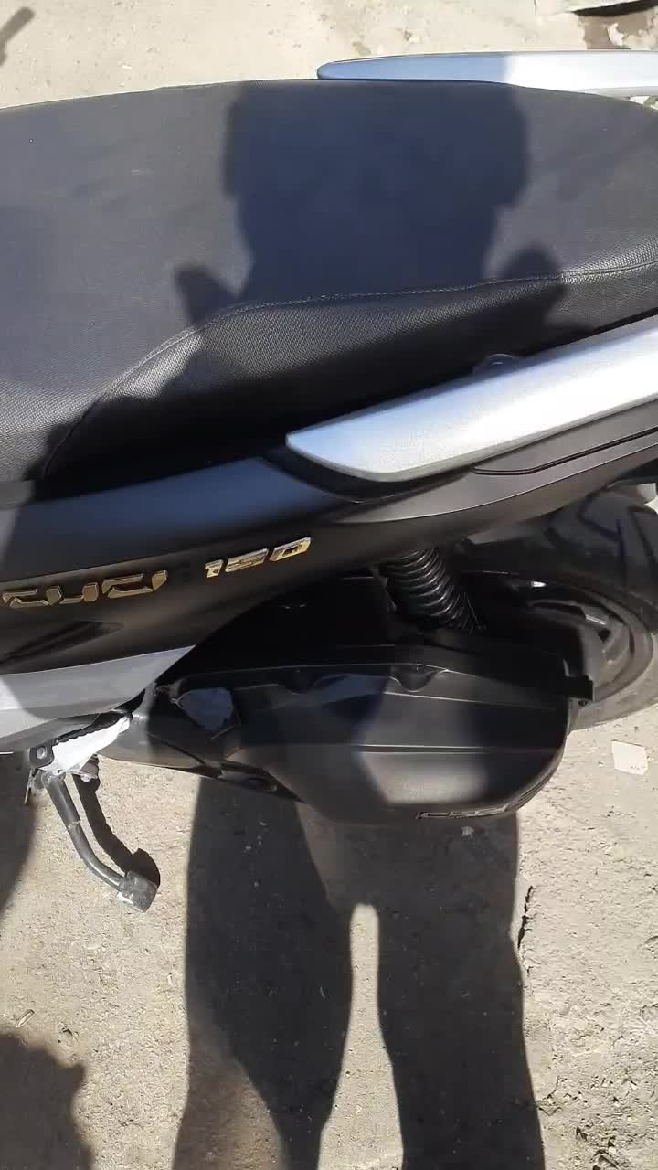 کلیک ۱۸۰ آلمانی|موتورسیکلت|سنندج, |دیوار