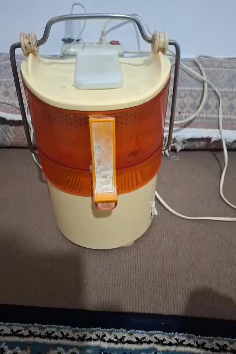 آبمیوه گیر قدیمی|آبمیوهگیر و آبمرکباتگیر|ملایر, |دیوار