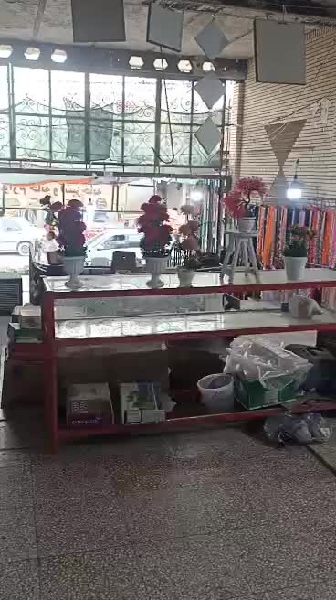فروش یک عدد مغازه در بازار یکطرفه|فروش مغازه و غرفه|سراوان, |دیوار