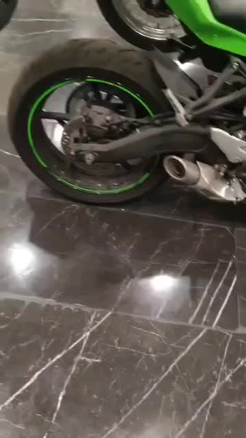 نینجا چهار سیلندر zx25r|موتورسیکلت|تهران, دهم فروردین|دیوار