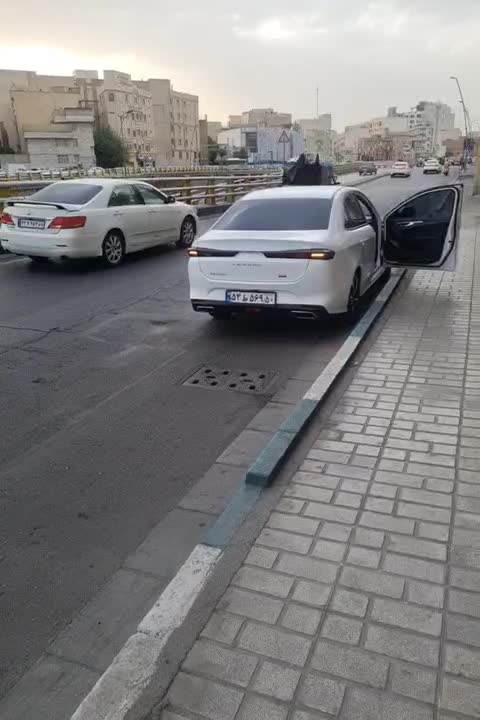 ۷۰ متر مغازه ۵ متر سقف ۹ متر بر|اجارهٔ مغازه و غرفه|تهران, چهارصد دستگاه|دیوار