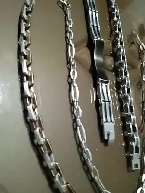 دوعدد زنجیر دو عدد دست بند|بدلیجات|کرمان, |دیوار