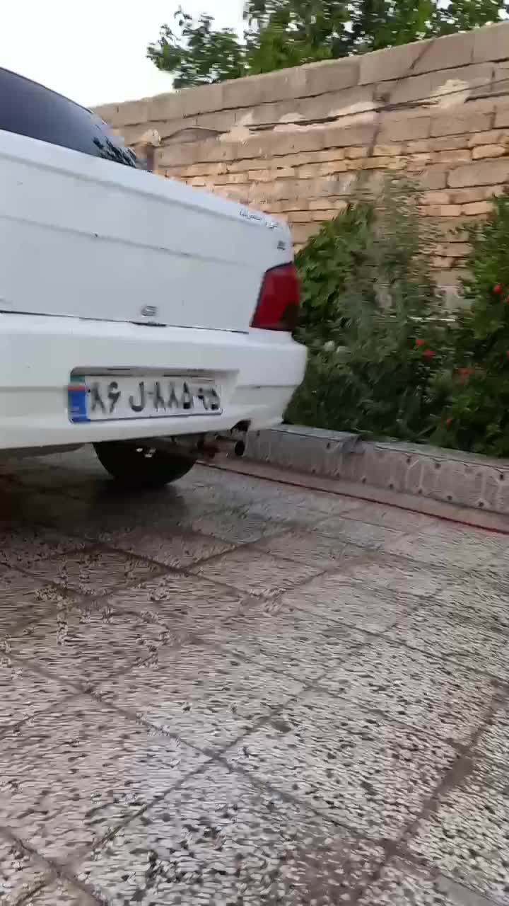 اگزوز بنزی۱۰۶|قطعات یدکی و لوازم جانبی|چناران, |دیوار