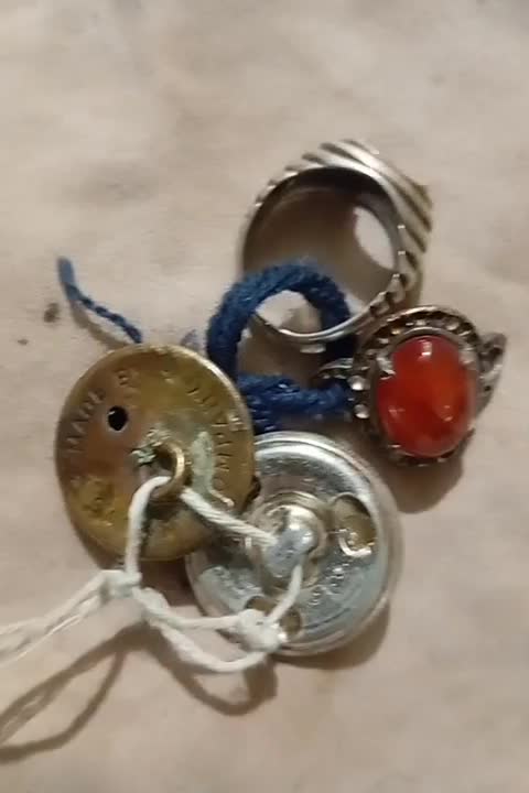 دوعدکمه قدیمی یک گردنبندوانگشترنقره|کلکسیون اشیاء عتیقه|شهرآباد, |دیوار