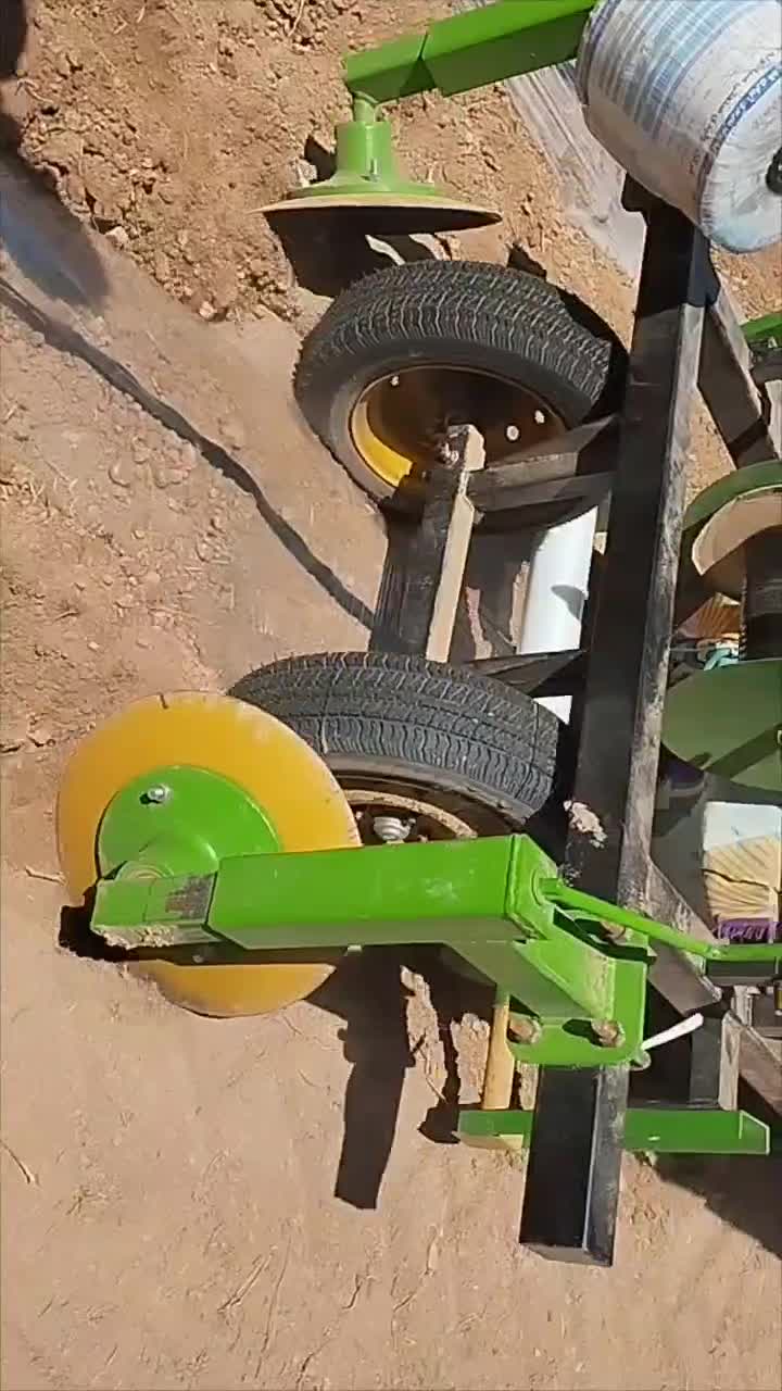 دستگاه کودریز تیپ کش پاستیک کش نهر کن مالچر|ماشین‌آلات صنعتی|کهنوج, |دیوار