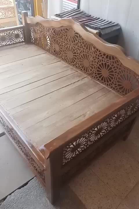 مبل تخت سنتی اصفهان|مبلمان خانگی و میز عسلی|شیراز, ارم|دیوار