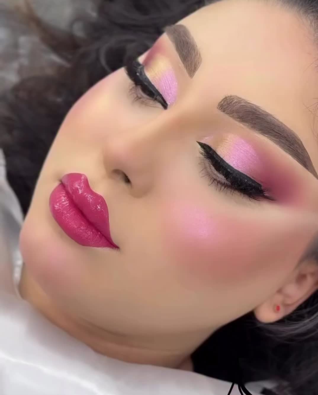 تخفیف ویژه میکاپ شنیون فقط برایه مهرماه(سالن منزل)|خدمات زیبایی و سلامت|قم, شهرک قدس|دیوار