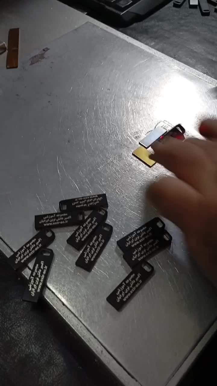 فلش مموری هدایای تبلیغاتی فلزی چاپ لیزر هدیه|قطعات و لوازم جانبی رایانه|تهران, بهارستان|دیوار