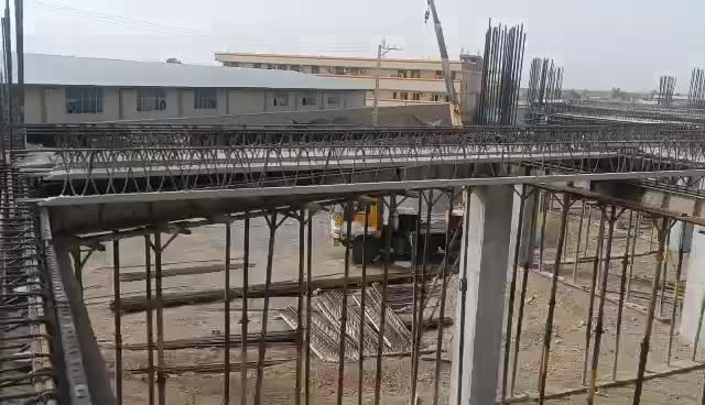 پیمانکاری اسکلت بتونی|خدمات پیشه و مهارت|چاف و چمخاله, |دیوار