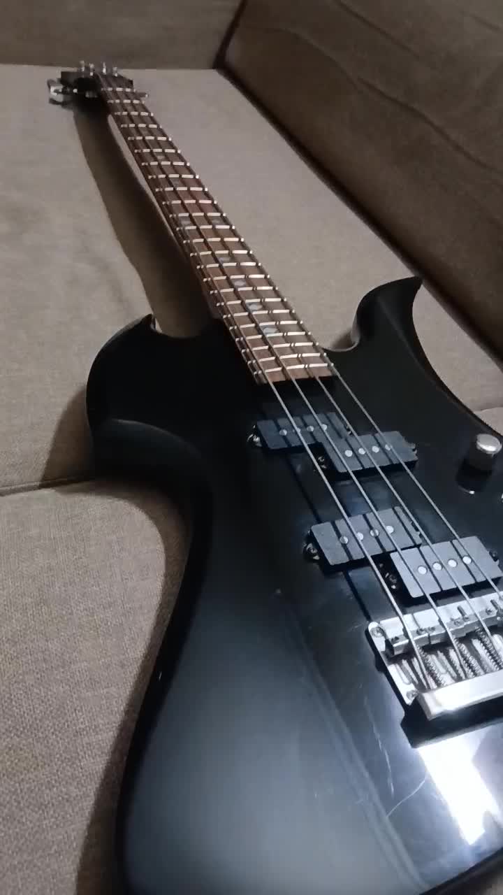 گیتار بیس الکتریک B.C. RICH|گیتار، بیس، امپلیفایر|تهران, پونک|دیوار