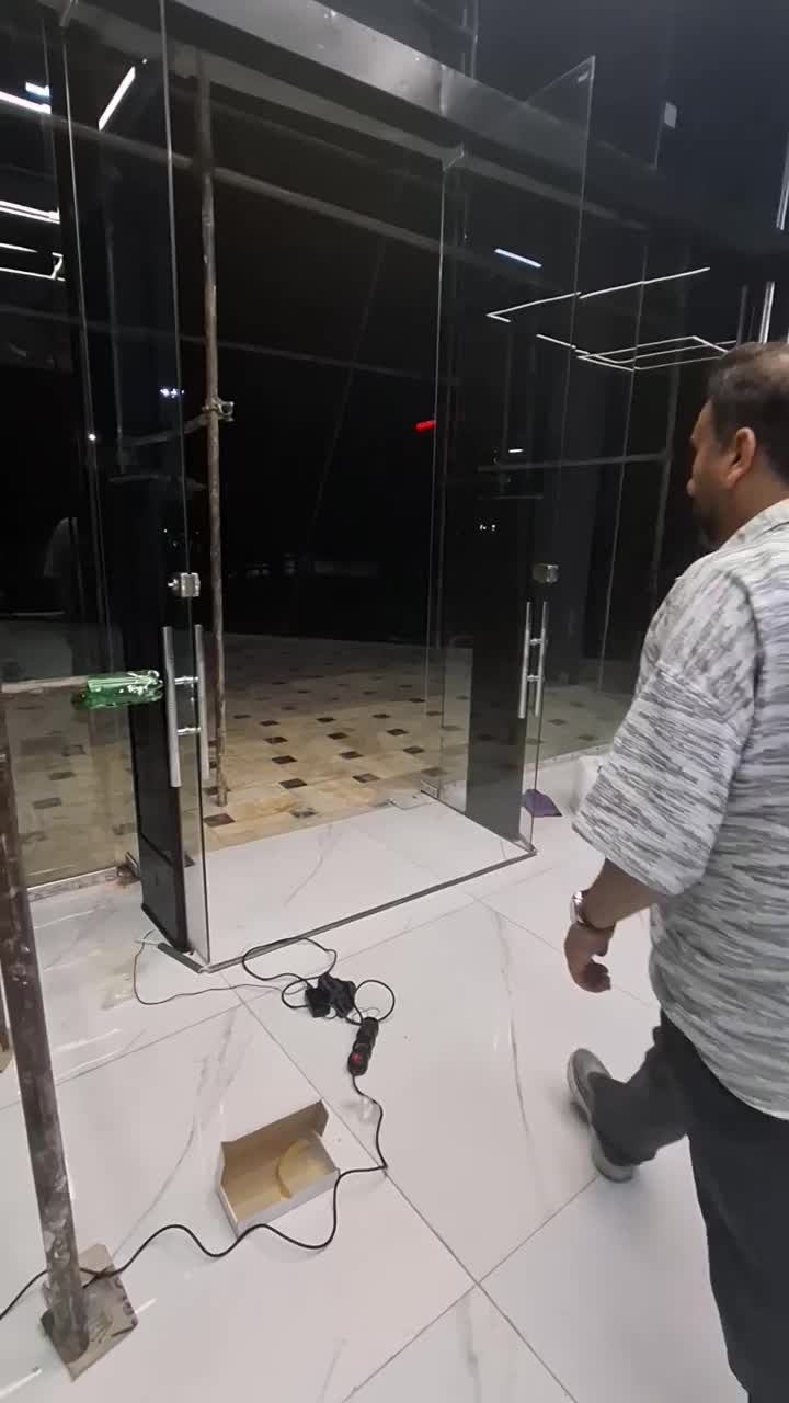 تنوع گیت تخصصی محصولات فروشگاهی شرکتی تگ پوشاک|فروشگاه و مغازه|کرج, شهرک اوج|دیوار
