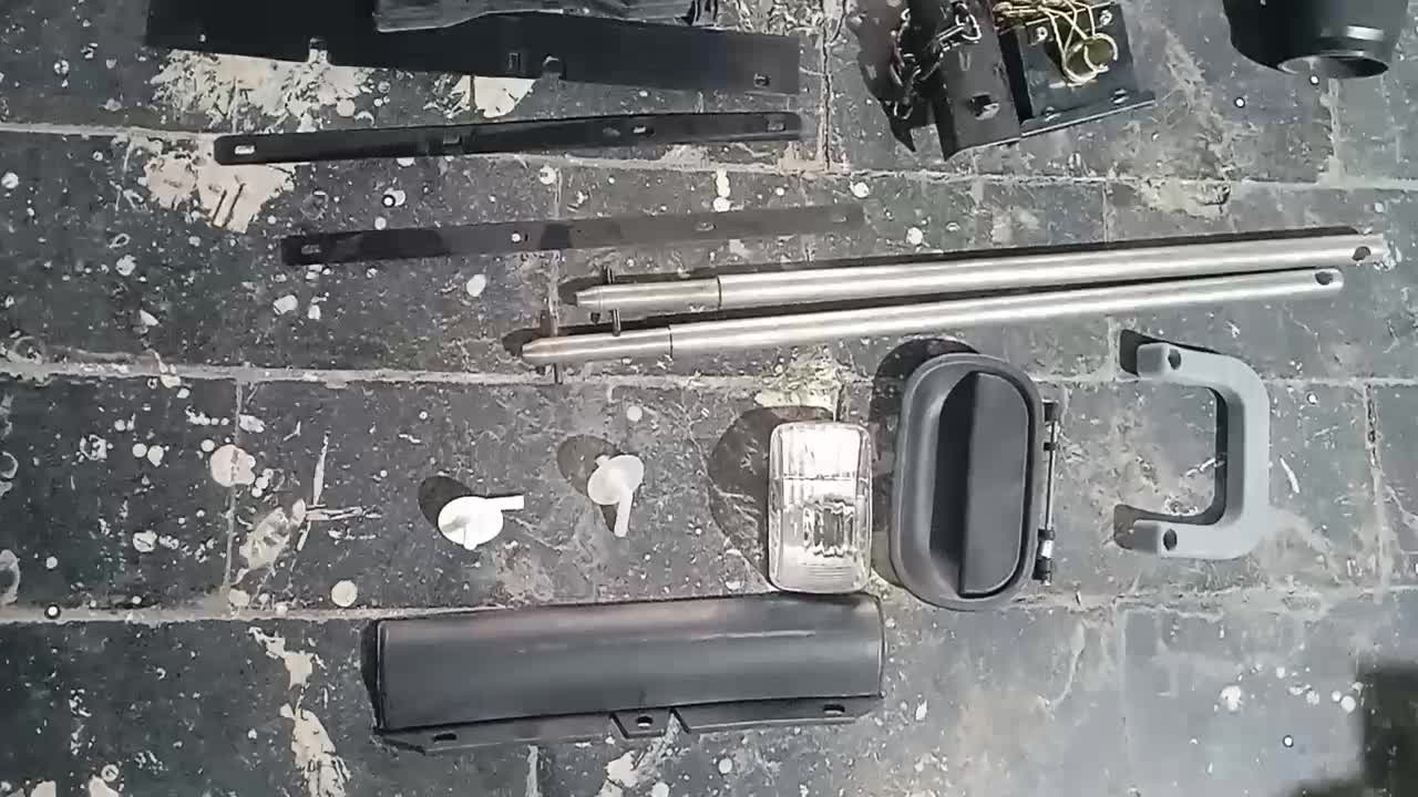 قطعات بدنه و تزیینی ماشین اسوزو|خودرو سنگین|خمینی‌شهر, |دیوار