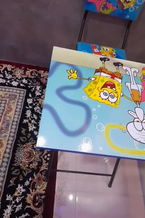 میز وصندلی بچگانه|تخت و صندلی بچه|شیراز, کرونی(خاتونک)|دیوار