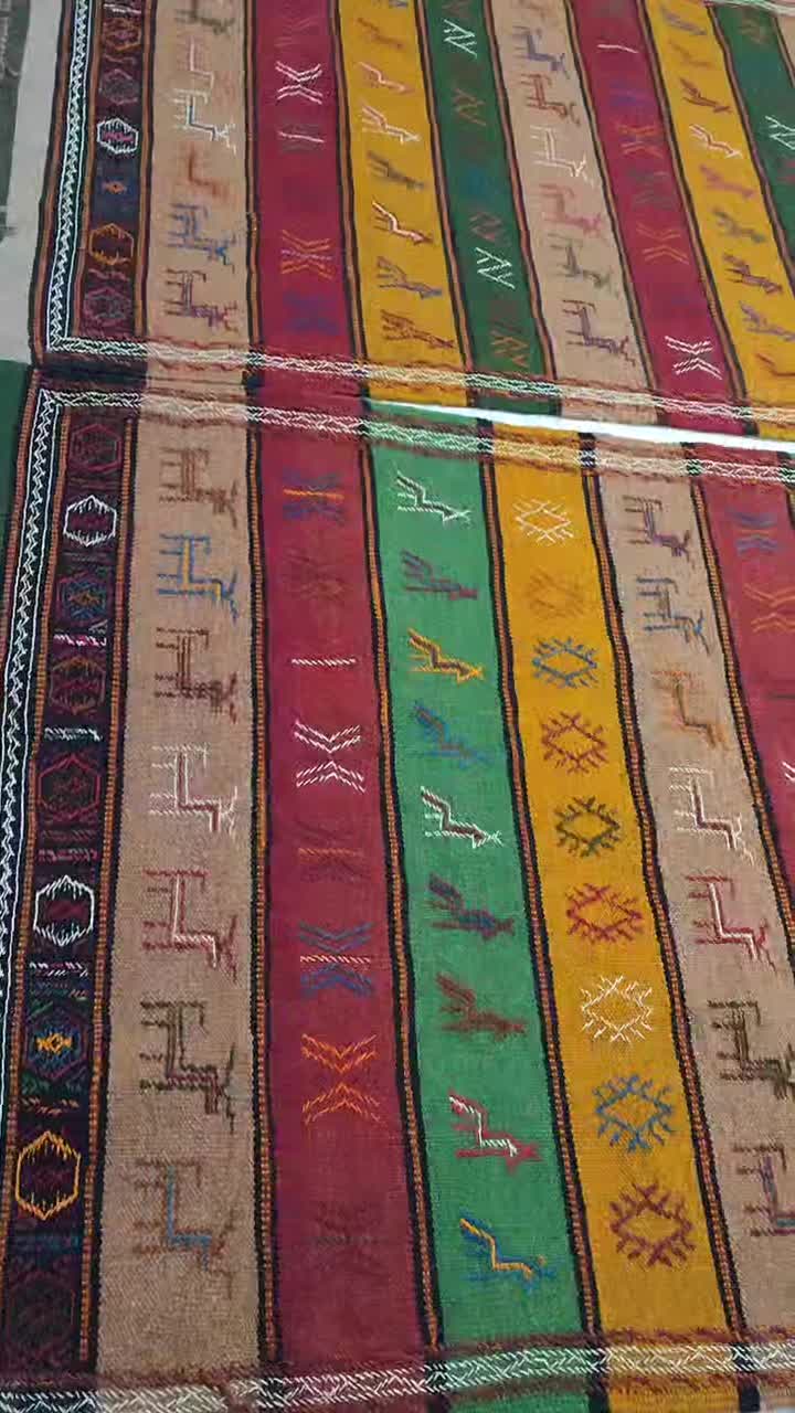 گلیم بی واسطه|گلیم، جاجیم، گبه|اصفهان, آزادگان|دیوار