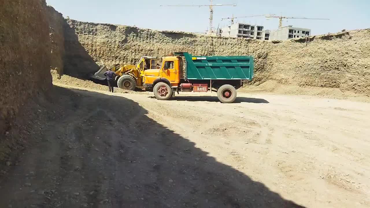 اجاره بابکتولودر،بیل مکانیکی،حمل نخاله،گود برداری|خدمات حمل و نقل|اندیشه, اندیشه فاز ۲|دیوار