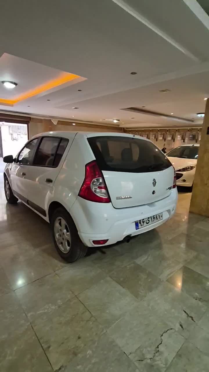 ساندرو مدل ۹۷ کم کارکرد ۱۰۳ هزارتا|خودرو سواری و وانت|تهران, نارمک|دیوار