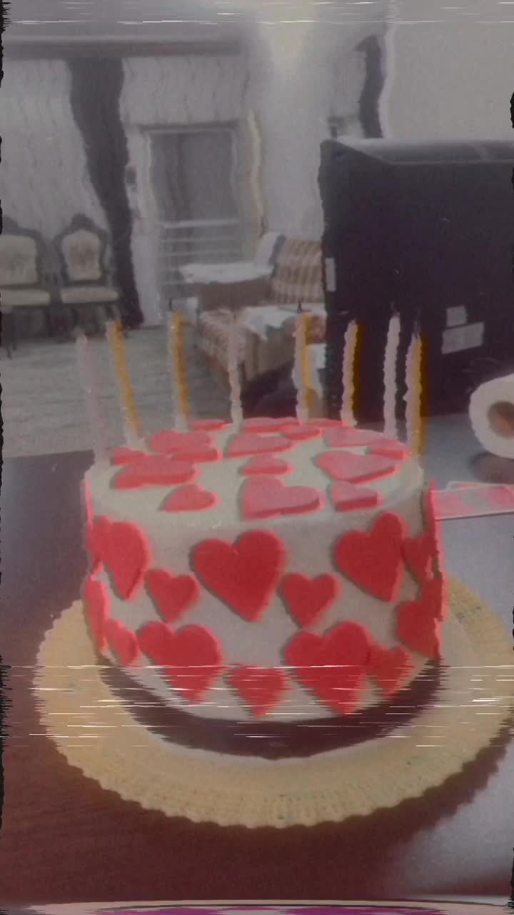 کیک خانگی هانا|خوردنی و آشامیدنی|کاشان, میدان کهنه|دیوار