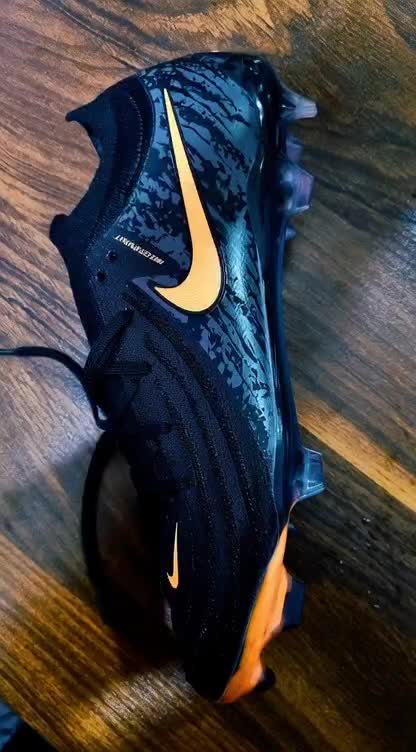 کفش فوتبال|کیف، کفش، کمربند|لنگرود, |دیوار