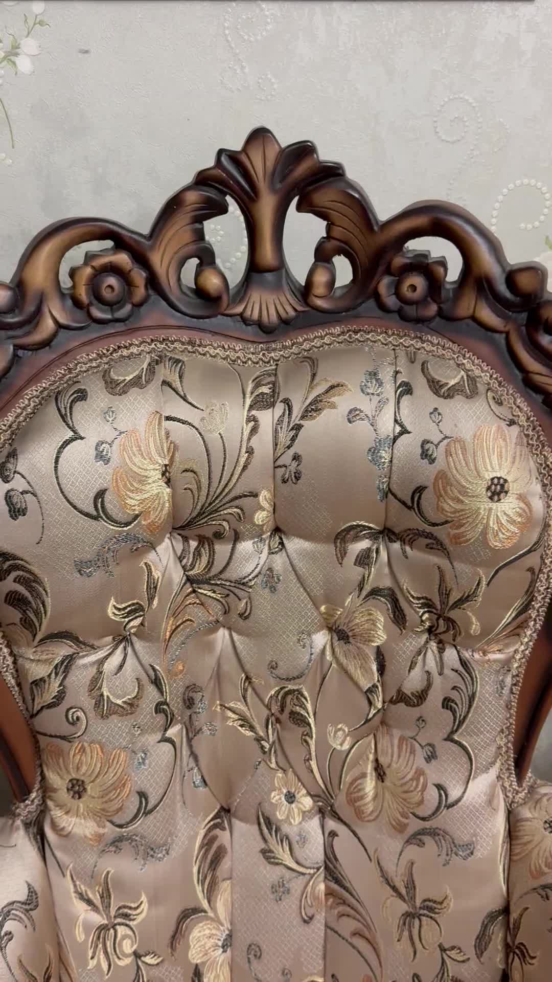 مبلمان کلاسیک ۹ نفره-مبل کاملا سالم و تمیز|مبلمان خانگی و میز عسلی|تهران, مخصوص|دیوار