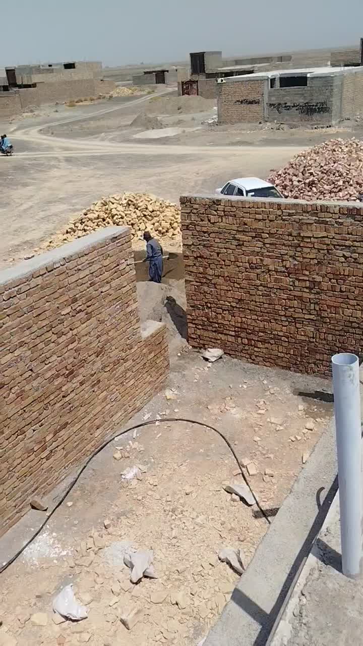 منزل نیمه کاره فروشی دزک،آخرای خیابان محمد مصطفی|فروش زمین و ملک کلنگی|سراوان, |دیوار