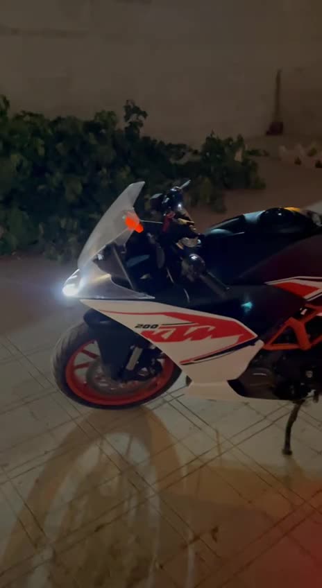 کی تی ام ار سی ۲۰۰  ktm rc200|موتورسیکلت|اصفهان, مرداویج|دیوار