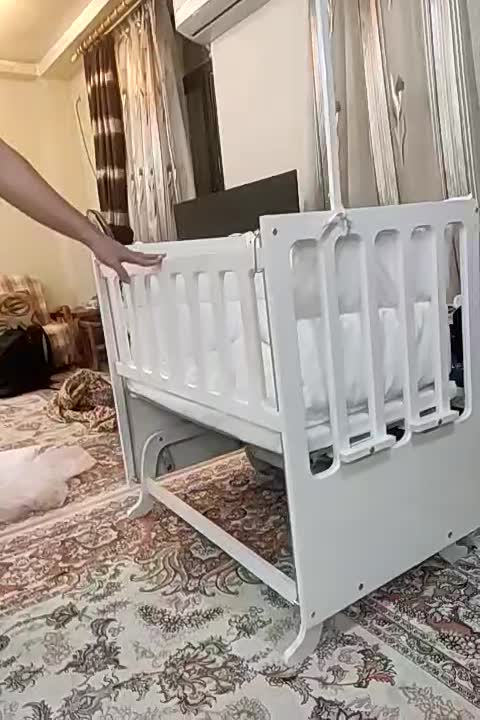 گهواره در حد نو|اسباب و اثاث بچه|صدرا-فارس, فاز ۲|دیوار