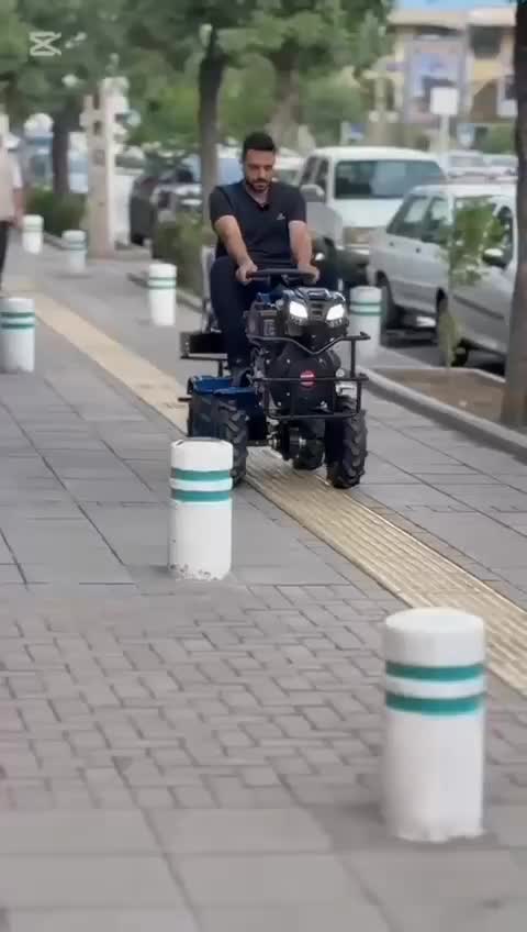 تیلر۴ چرخ|ماشینآلات صنعتی|اسفراین, |دیوار