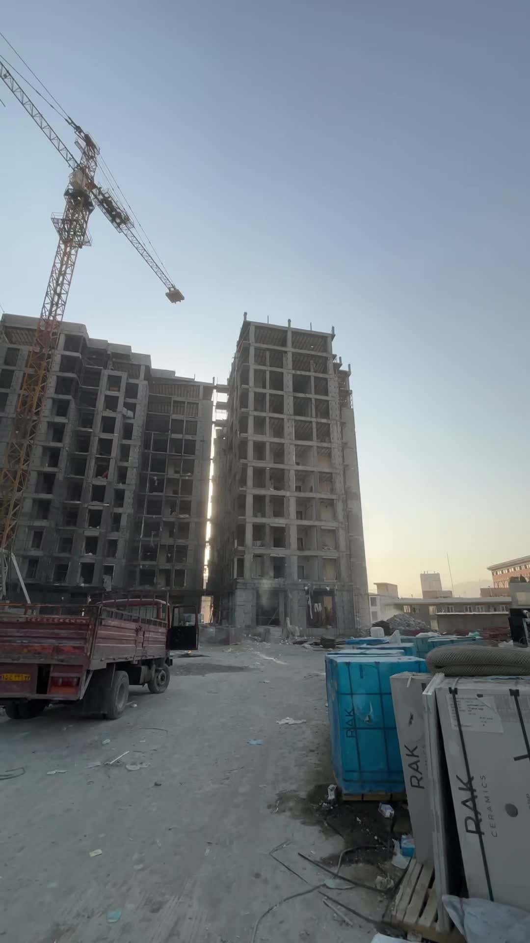رویال هما ۲۱۴ متر،۳طرف ویو آکواریوم حاج آقا قربانی|فروش آپارتمان|تهران, شهرک هما|دیوار