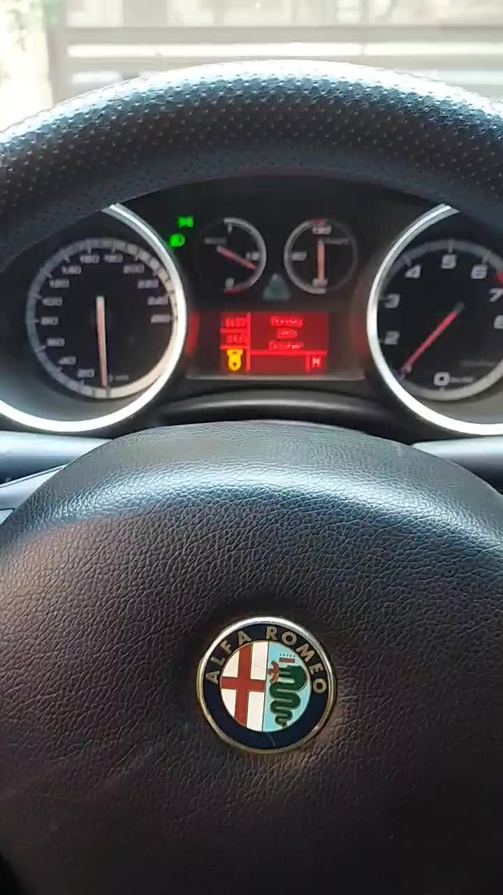 الفارومئو جولیتا ۲۰۱۲ کارکرد ۱۷۵ کامل رنگ مشکی|خودرو سواری و وانت|تهران, دروازه شمیران|دیوار