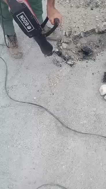 خدمات تخریب کاری با پیکور بزرگ و کوچک|خدمات پیشه و مهارت|ایرانشهر, |دیوار