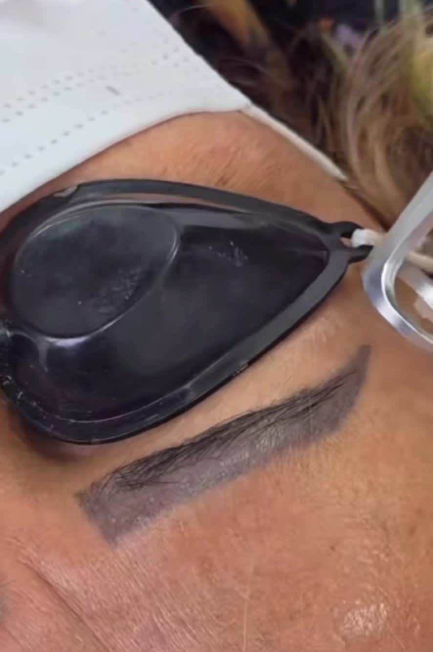 خدمات ارایش دائم ۵۰٪ تخفیف بلک فرایدی|خدمات آرایشگری و زیبایی|گرگان, |دیوار