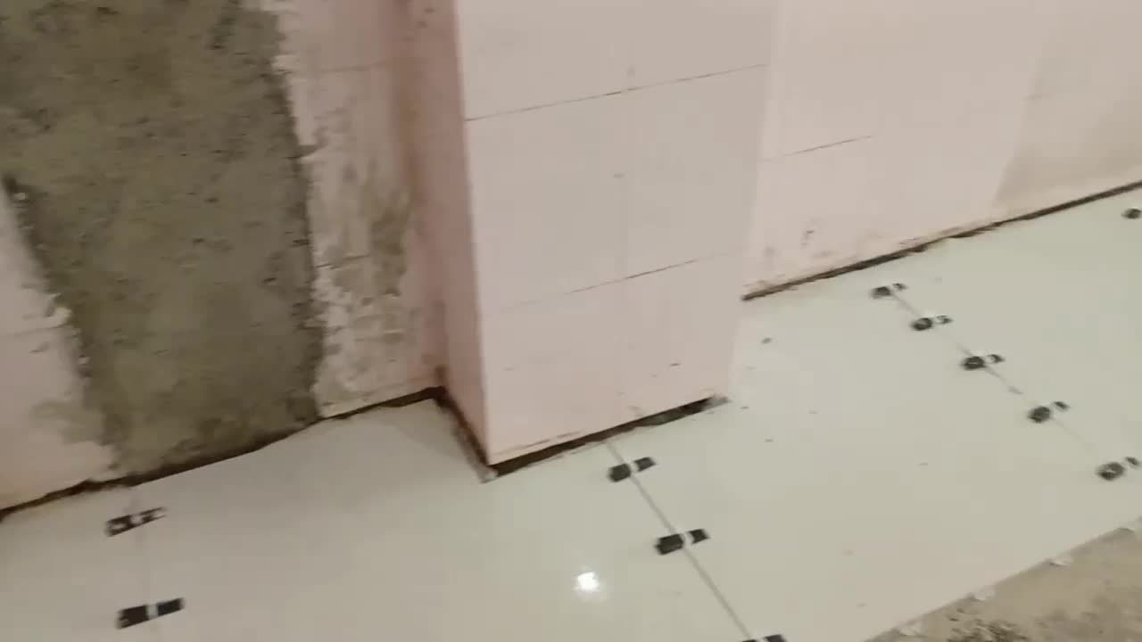 بناافغانی کاشی سرامیک کار وتخریب کار نصب کاشی کاری|خدمات پیشه و مهارت|اصفهان, ملک‌شهر|دیوار