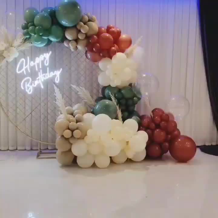 اجرای گلارایی و بادکنک آرایی|خدمات پذیرایی، مراسم|اندیشه, اندیشه فاز ۱|دیوار