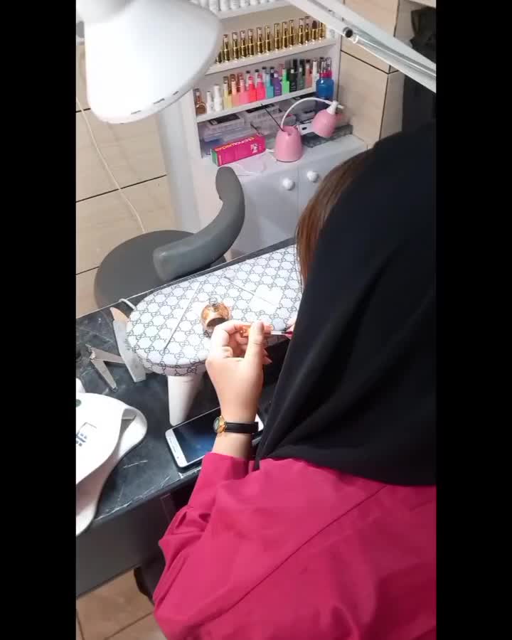 مرکز تخصصی آموزش کاشت ناخن|خدمات آرایشگری و زیبایی|ایلام, |دیوار