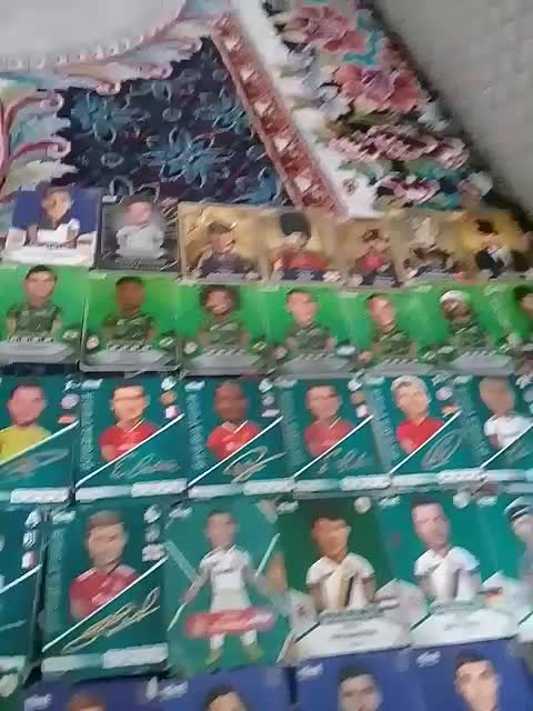 کیمدی|اسباب‌‌بازی|لالی, |دیوار