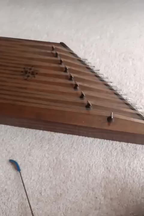 سنتور|سازهای سنتی|خرمآباد, |دیوار