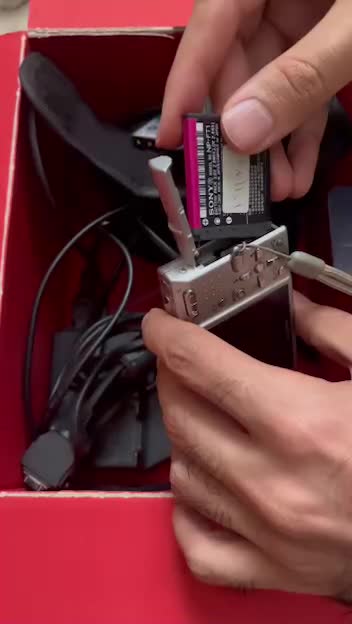 دوربین سونی سایبر شات|دوربین عکاسی و فیلم‌برداری|تهران, درختی|دیوار