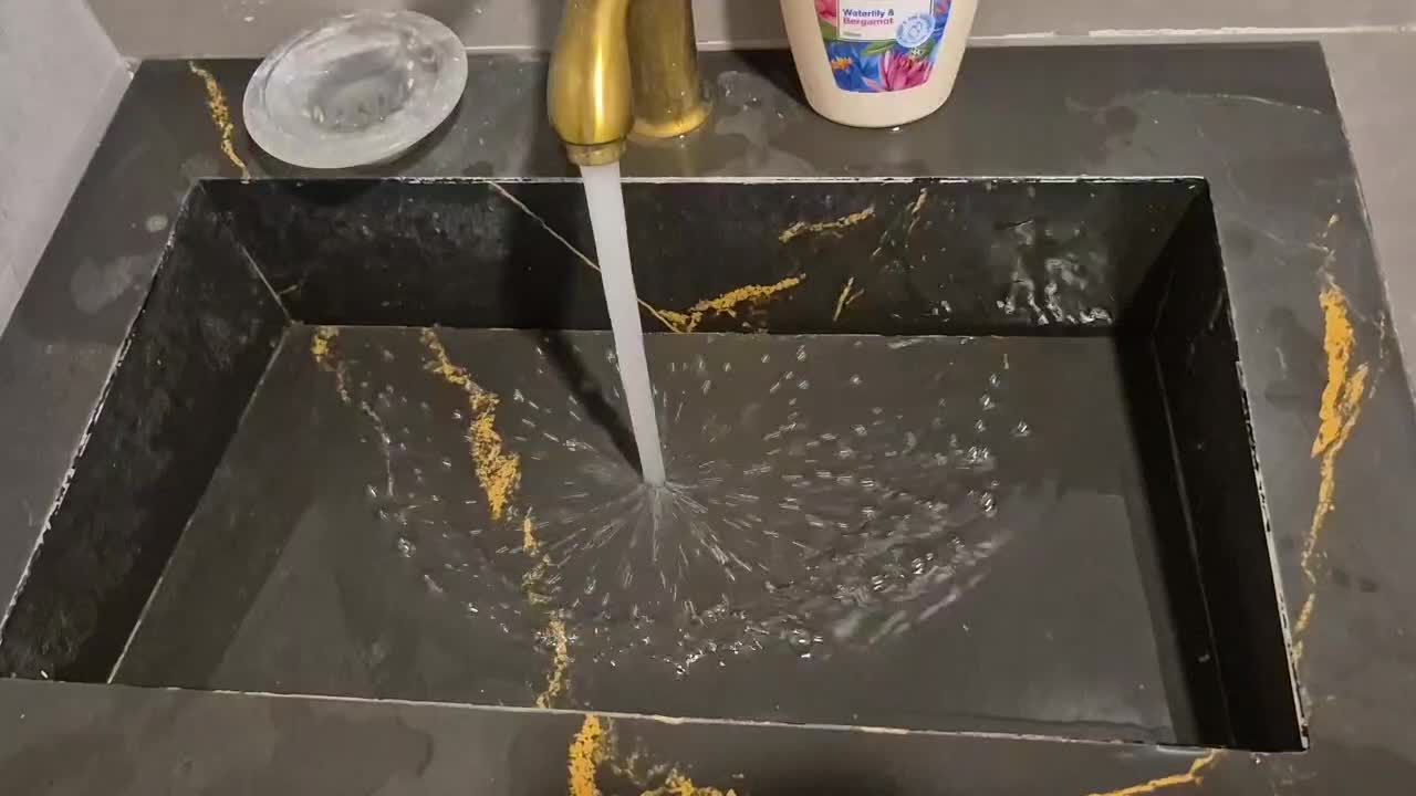 روشویی سرامیکی اصل|لوازم سرویس بهداشتی|اردبیل, |دیوار