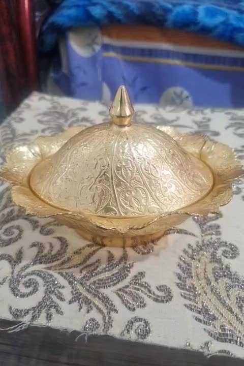 قندان طلایی جنس برنج|ظروف سرو و پذیرایی|هشتگرد, شهرک گلخانه|دیوار