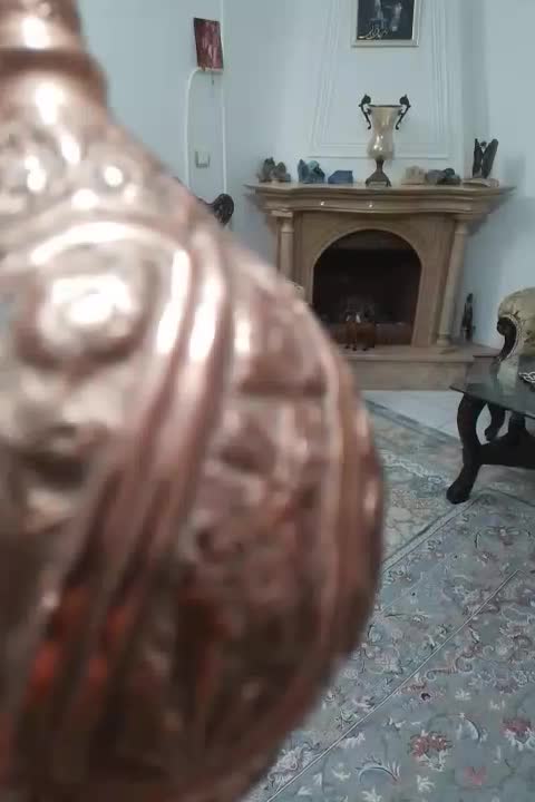 گلدان مسی حدودا ۸۰ ساله|کلکسیون اشیاء عتیقه|تهران, شهرک محلاتی|دیوار