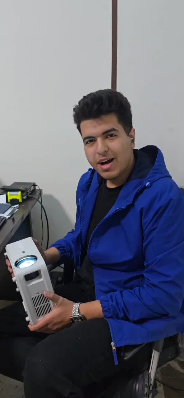 ویدیو پروژکتور یابر v6 پرتابل مناسب محیط روشن|تلویزیون و پروژکتور|تهران, صادقیه|دیوار