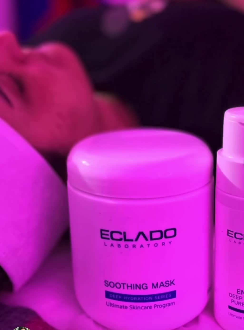 فیشال تخصصی پوست|خدمات آرایشگری و زیبایی|پرند, فاز ۵|دیوار